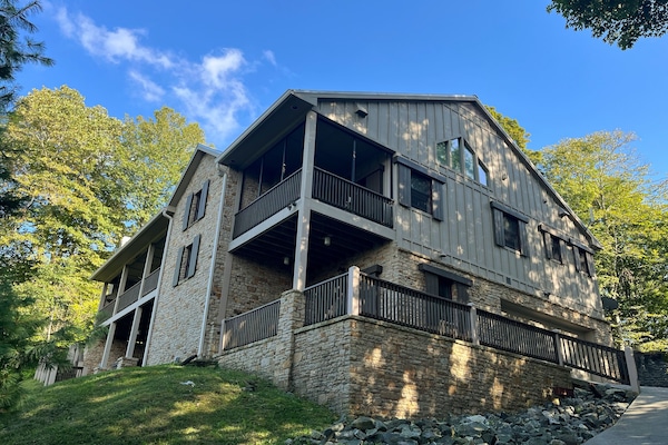 View of home from driveway