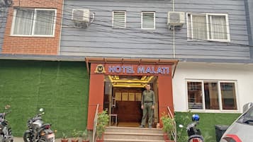 Fachada de la propiedad