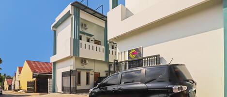 Façana frontal de l'allotjament