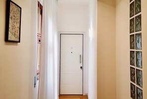 Property entrance - Residence D'azeglio (Palermo)