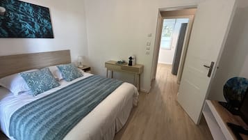 Superior Double Room | Premium bedding, individually furnished, blackout drapes, soundproofing
