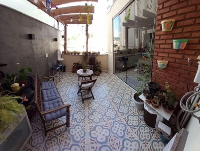Apartamento no Centro da Cidade com Piscina, Sauna, Ar-condicionado e Jacuzzi
