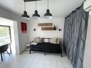 1 Schlafzimmer, Bügeleisen/Bügelbrett, WLAN, Bettwäsche