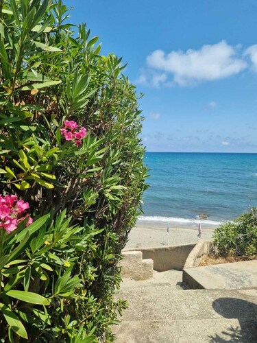 Maison au Bord de L'eau, Accès Direct à la Plage