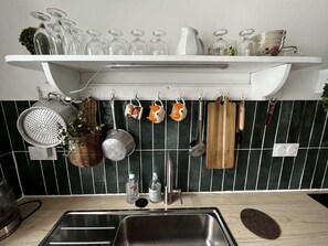 Refrigerador, microondas, horno y lavavajillas 