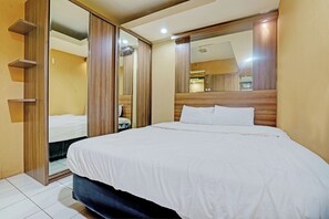 ห้องดีลักซ์ดับเบิล | โต๊ะทำงาน, Wi-Fi ฟรี, ผ้าปูที่นอน