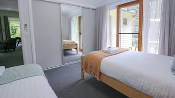 2 bedrooms, desk, iron/ironing board, free WiFi