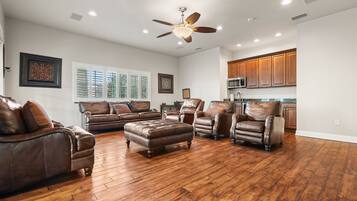 4 bedrooms