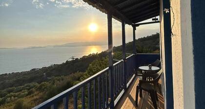 Avgoustina's Home
A breathtaking view house ! ! !