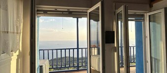 Avgoustina's Home
A breathtaking view house ! ! !