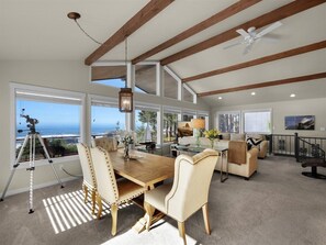 Interior - Sunset Cove - Oceanfront! (Arch Cape)
