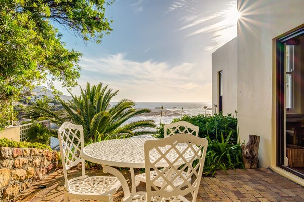 Colonial-style Apartment W Views Pool Area Cbt Lodge - Cape Town