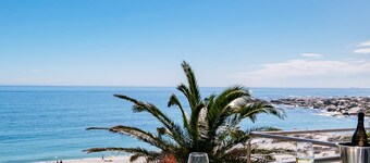 Beautiful Holiday Apartment Overlooking the Beach Modoco