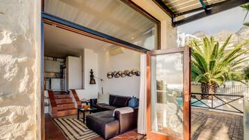 Căn hộ | 2 phòng ngủ, bàn, truy cập Internet tốc độ cao