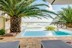 Apartment - Camps Bay Holiday Apartment w Private Pool CBT Palm Suite (Cape Town)