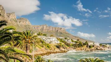 Apartment | 2 bedrooms, desk, Internet