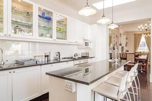 Leilighet | 4 soverom og internett