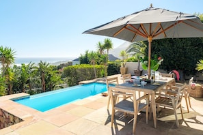 House - Secure Holiday Apartment w Private Pool Calico (Cape Town)