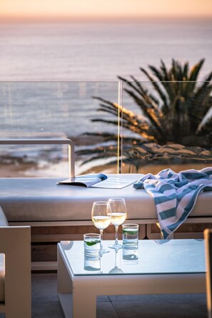 Villa | 5 bedrooms, desk, Internet - Spectacular Holiday Villa w Private Pool Gym Prima Views (Cape Town)