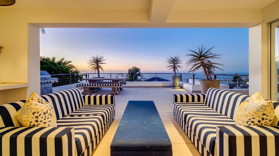 Immaculate Camps Bay Villa w Jacuzzi Views Pool Villa Grenache