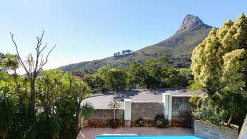 Vila | 7 quartos, escrivaninha, acesso à internet de alta velocidade