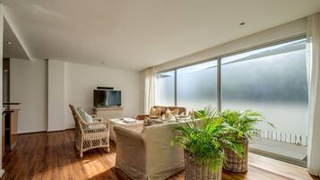 Villa | 6 bedrooms, Internet