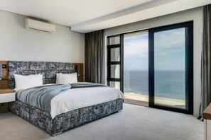 Villa | 4 bedrooms, Internet - Luxurious Holiday Villa w Views Pool Jacuzzi Halo Villa (Cape Town)