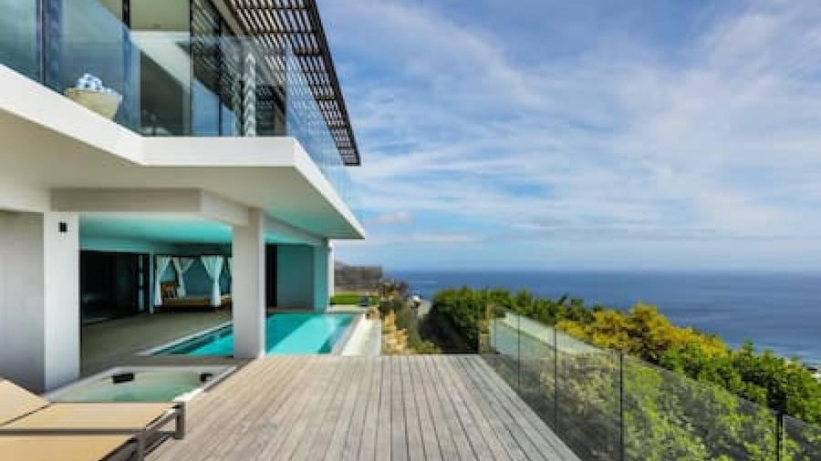 Luxurious Holiday Villa w Views Pool Jacuzzi Halo Villa