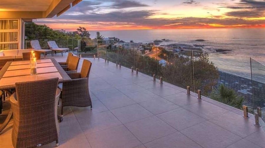 Modern Apartment in Camps Bay w Private Pool Houghton Steps