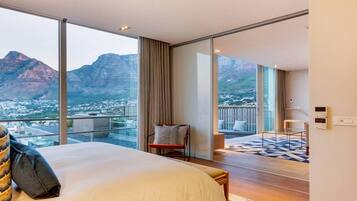 Villa | 4 bedrooms, Internet