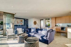 Ferienhaus | 3 Schlafzimmer, Schreibtisch, Internetzugang
