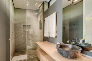Ferienhaus | 3 Schlafzimmer, Schreibtisch, Internetzugang