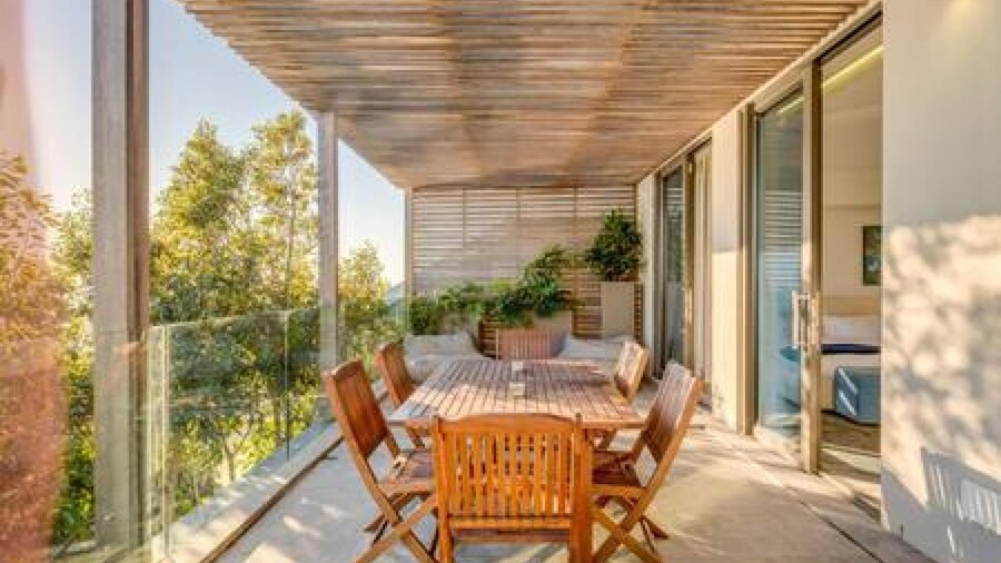 Unique Camps Bay Apartment w Private Pool Coral Sea