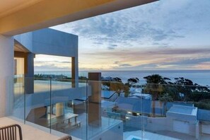 Villa | 9 bedrooms, desk, Internet - Large 9 Bedroom Villa in Camps Bay w Pool Apostles Views (Cape Town)