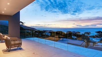 Villa | 9 bedrooms, desk, Internet