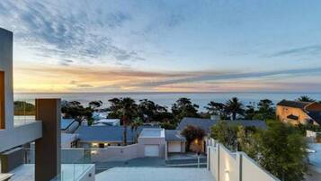 Villa | 9 bedrooms, desk, Internet