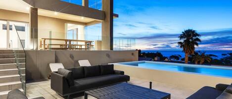 Villa | 9 bedrooms, desk, Internet