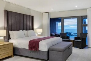 Villa | 9 soverom, skrivebord og internett