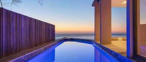 Villa | 5 bedrooms, Internet