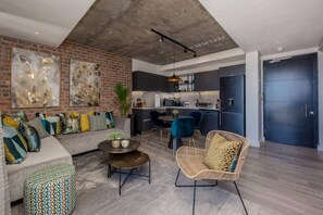 Apartment | 1 bedroom, Internet - Beautifully Decorated Apartment in Cape Town Urban Signature (Cape Town)