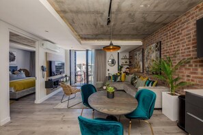 Apartment | 1 bedroom, Internet - Beautifully Decorated Apartment in Cape Town Urban Signature (Cape Town)