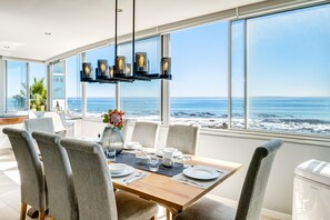Apartment | 2 bedrooms, Internet - Beautiful Apartment Walking Distance to the Ocean Atlantic Views (Cape Town)