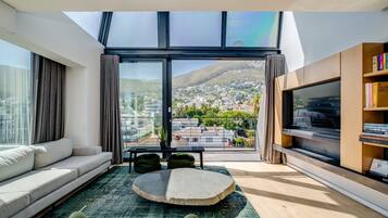 Apartment | 3 bedrooms, Internet