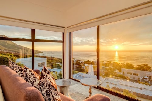 Camps Bay Holiday Villa With Sunset Views Sunset Views