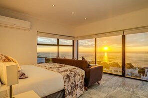 6 bedrooms, desk, Internet - Camps Bay Holiday Villa With Sunset Views Sunset Views (Cape Town)