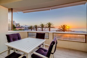 Apartment - Beautiful Lock up go w Ocean Views Sundowner Views (Cape Town)