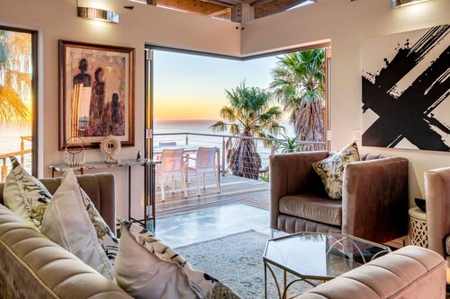Unique Villa w Pool Garden and Sea Views Lobster Villa