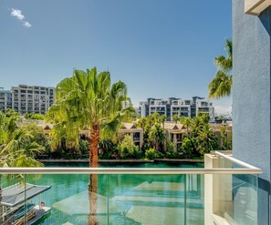 2 bedrooms, desk, Internet - 308 Juliette on the Waterfront Marina (Cape Town)