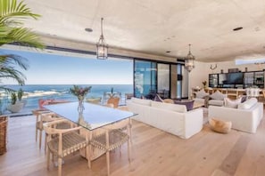 Villa | 5 bedrooms, Internet - Spectacular Ocean Villa in Camps Bay (Cape Town)