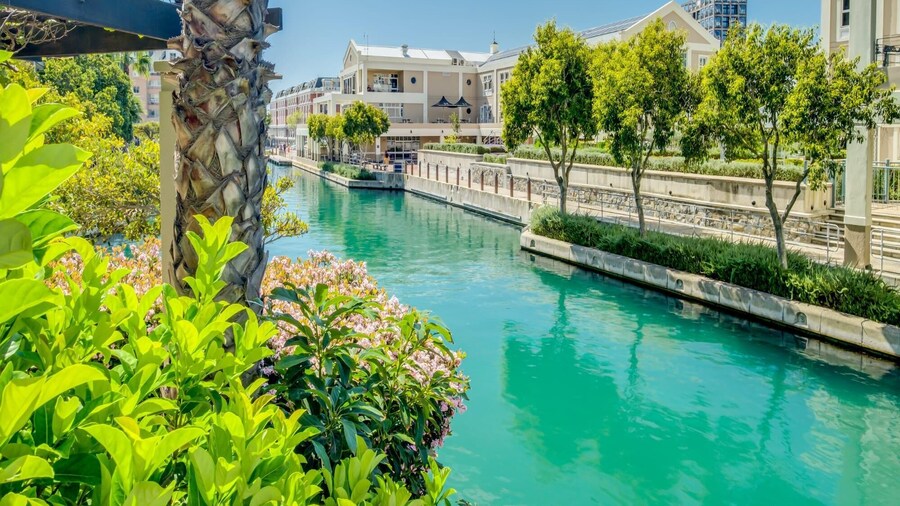 Beautiful Apartment at the Waterfront Marina Altmore 001